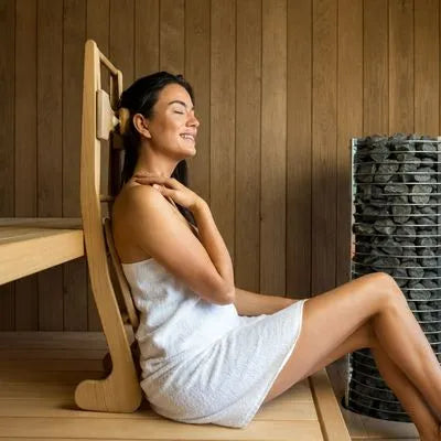 Sauna Rückenlehne hoch mit Kopfstütze für komfortables Sitzen in der Sauna